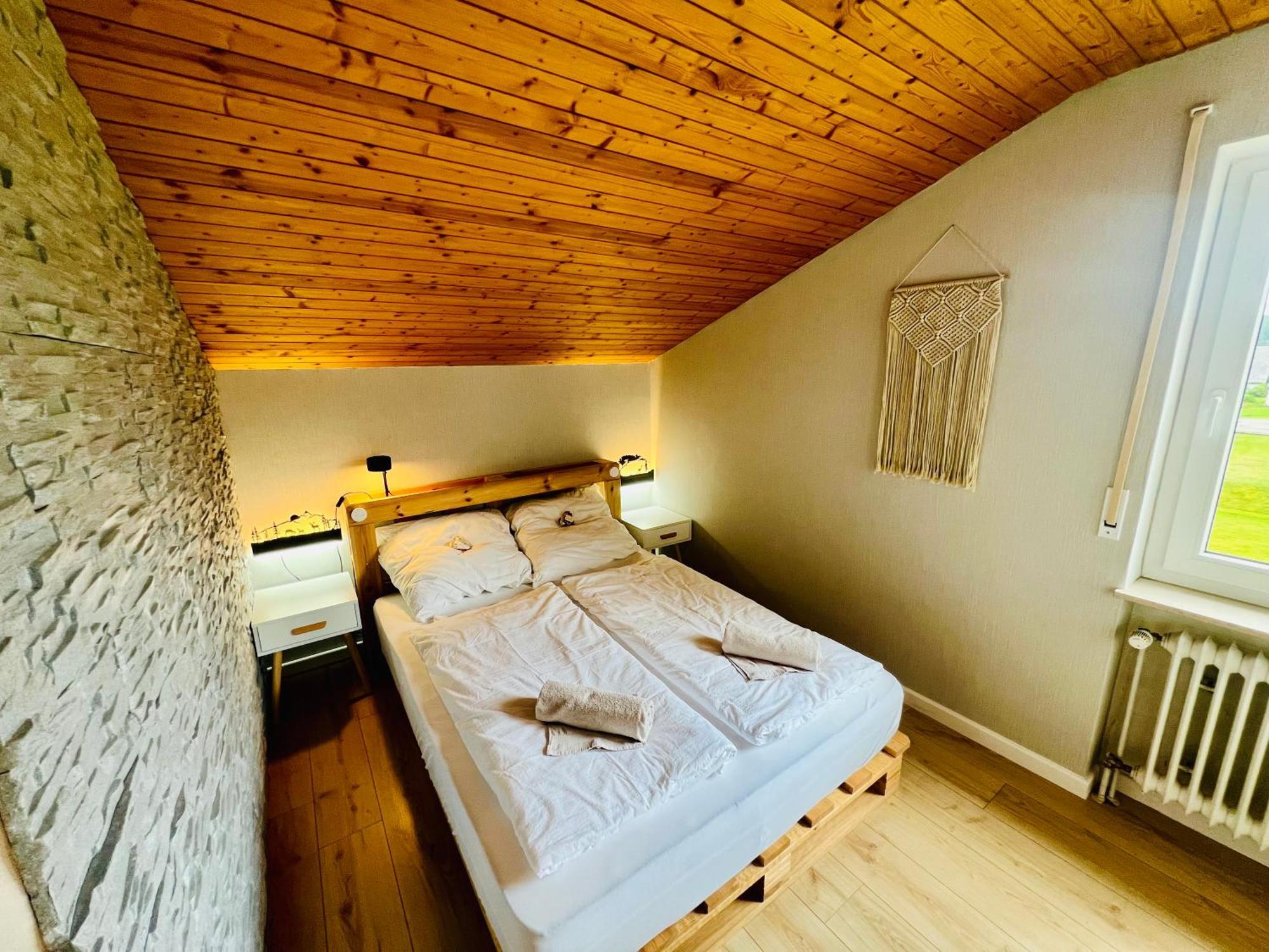 Mitten Im Schwarzwald Mit Infrarot-Sauna Und Garagenparkplatz Schönwalde Dış mekan fotoğraf